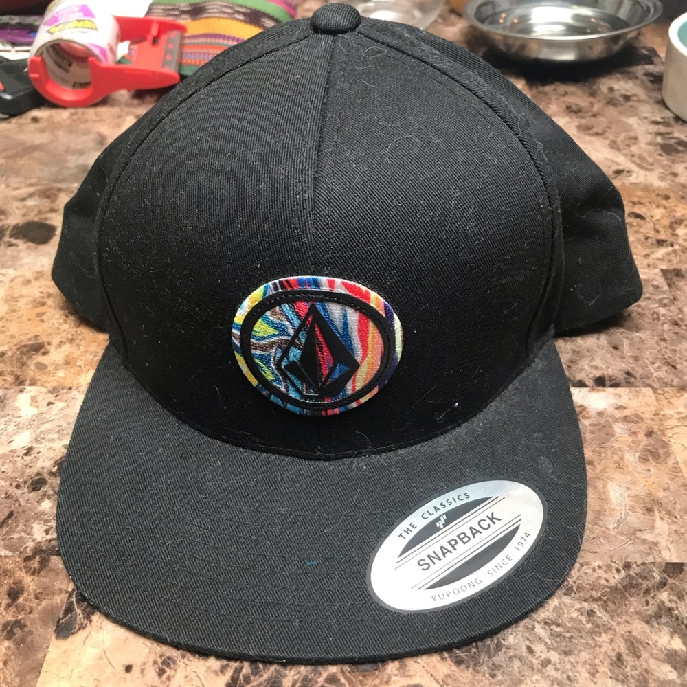 VOLCOM SnapBack Hat